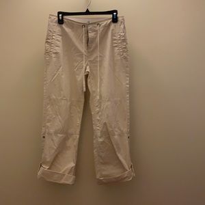 Gap Women Khaki Capri‎ Pants Size 4